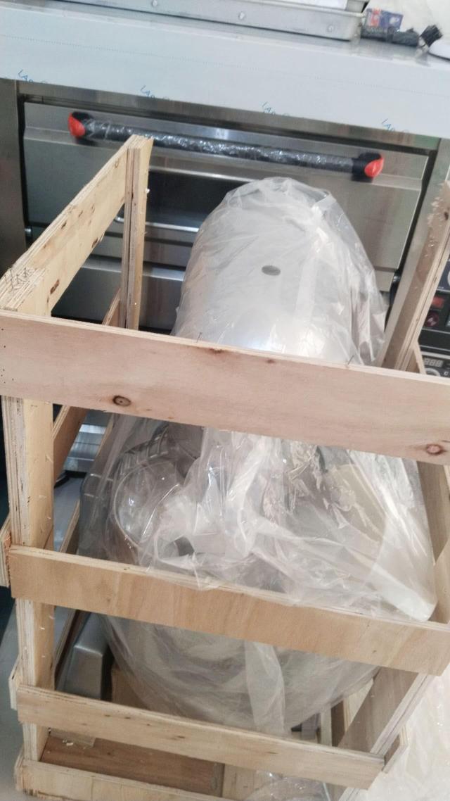 烤箱、搅拌机亏本出售